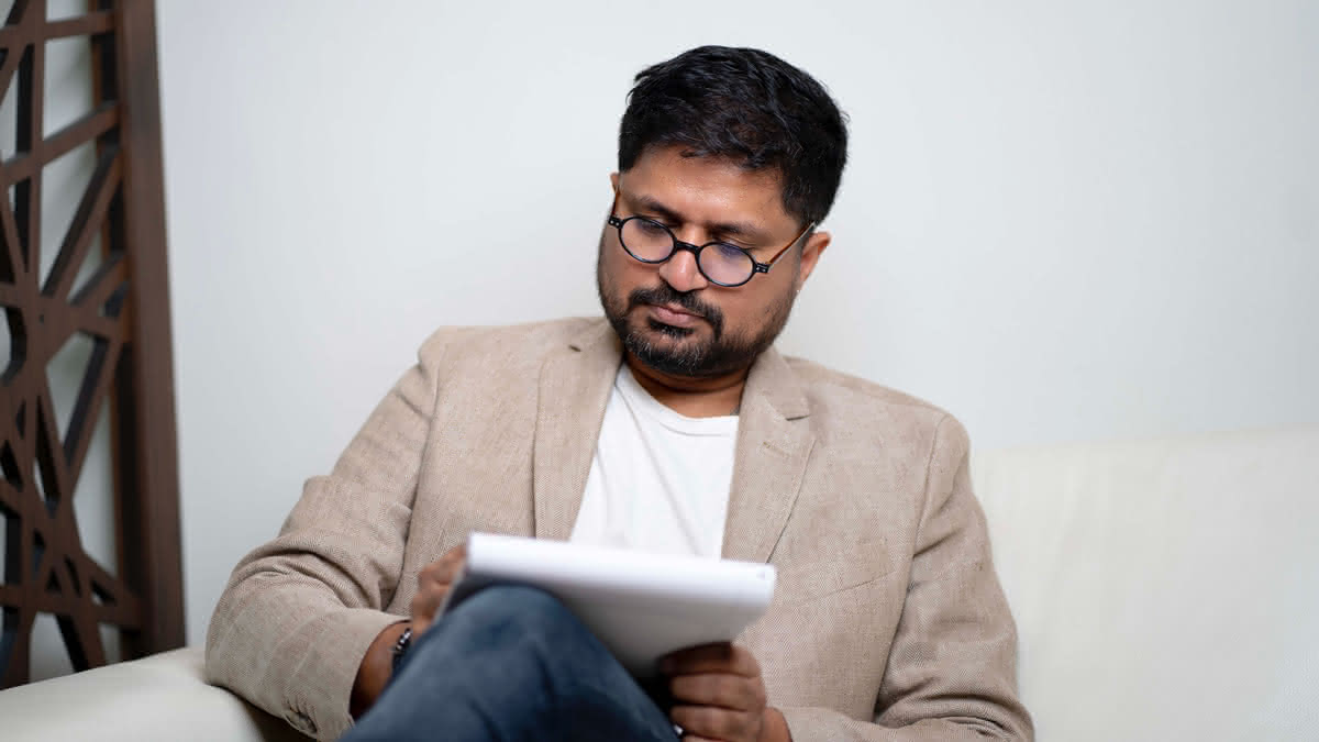 Ayurvedic consultation with traditional pulse diagnosis - Professional practitioner performing Nadi Pariksha constitutional assessment for holistic health evaluation at Healers Clinic Dubai