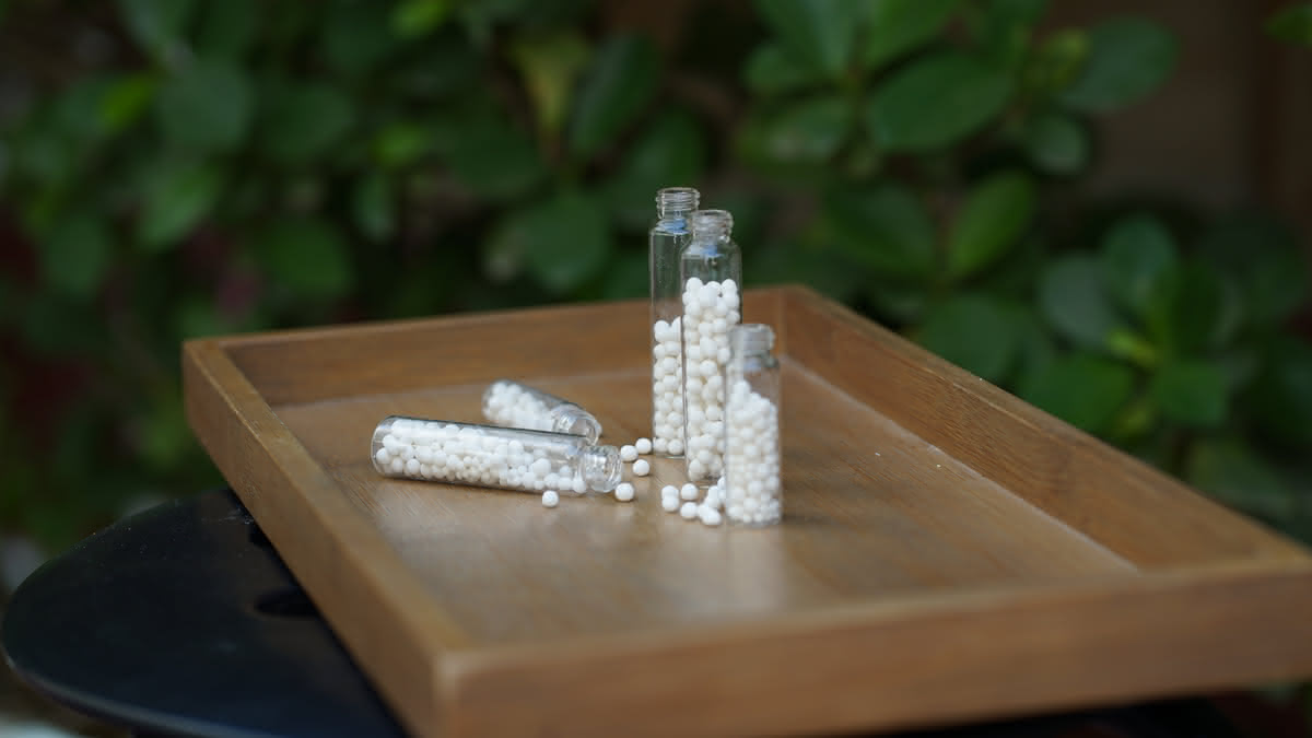 Natural homeopathic healing approach - Traditional herbs and natural substances for activating self-healing mechanisms at Healers Clinic Dubai